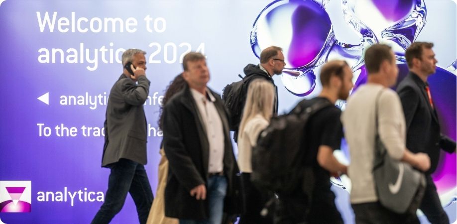 Blog post summary LabV at analytica and control